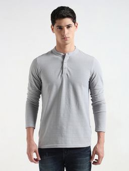 R&B - Men Grey Cotton Blend Regular Fit Henley Textured T-Shirt