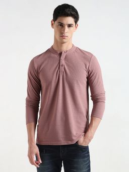 R&B - Men Mauve Cotton Blend Regular Fit Henley Textured T-Shirt