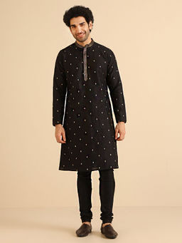 KISAH - Men Black Kurta and Churidar (Set of 2)