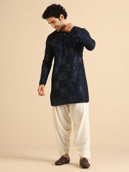 KISAH - Men Navy Blue Kurta and Patiala (Set of 2)