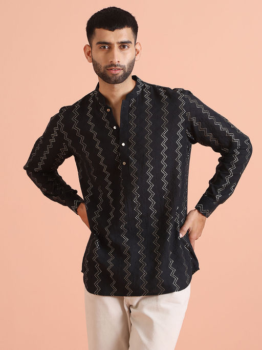 KISAH Men Black Short Kurta