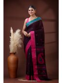 Maroon color option, Sold out, Currently selected