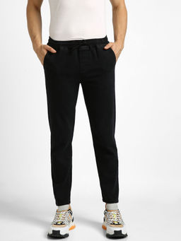 Urbano Fashion - Men Black Regular Fit Washed Jogger Jeans Stretchable
