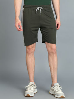Urbano Fashion - Men Green Cotton Color-Block Regular Shorts Stretchable