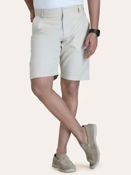 Perch - Men Beige Solid Linen Regular Fit Shorts