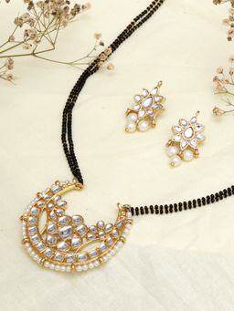 Karatcart - Gold Plated Handcrafted Floral Kundan Mangalsutra with Earrings