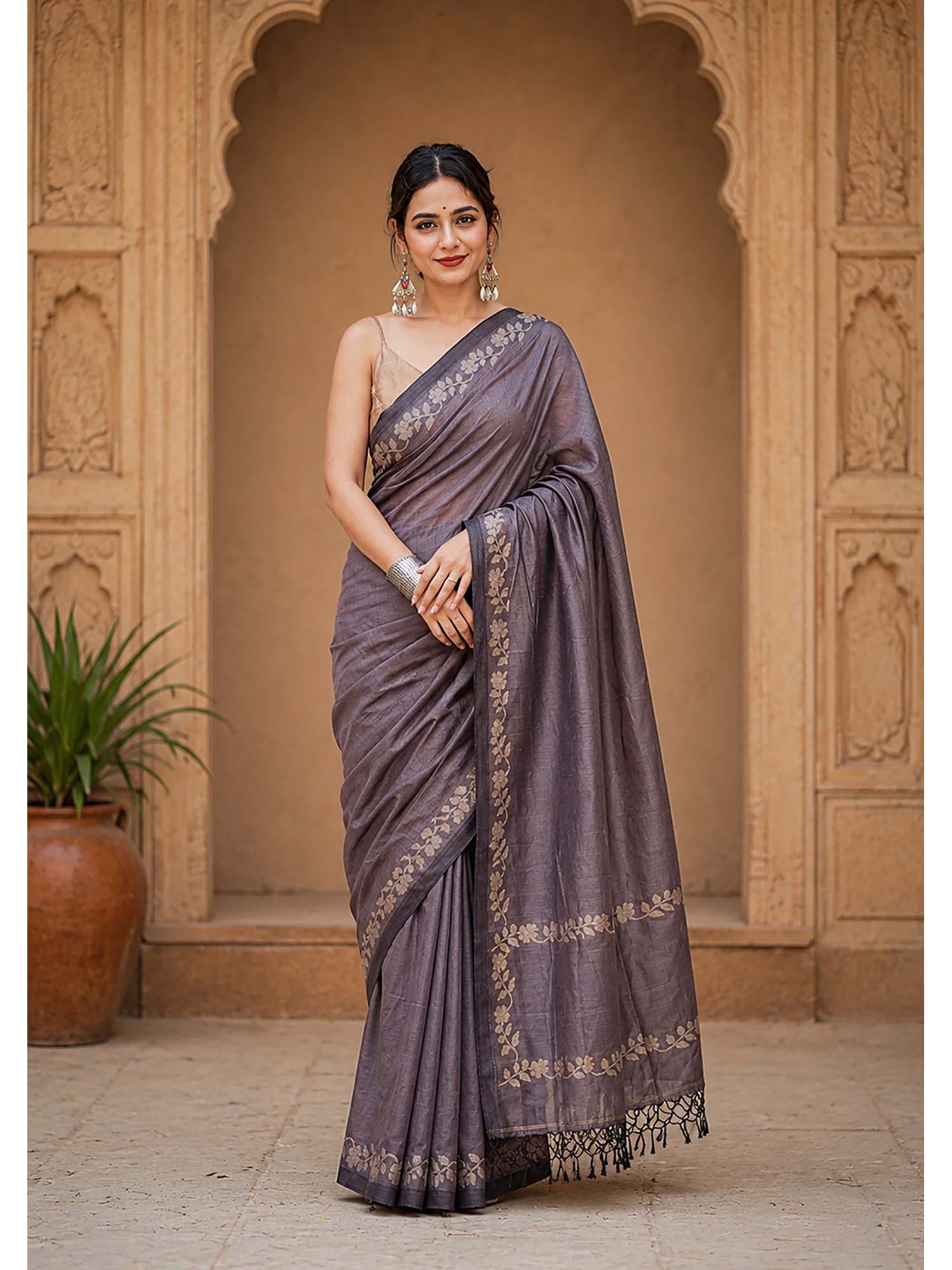 anjaneya sarees Grey Designer Linen Printed Saree with Unstitched Blouse-picture-18