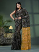 Black color option, Sold out, Currently selected