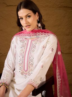 Vaamsi - Women White Silk Blend Embroidered Straight Kurta Pant With Dupatta (Set of 3)