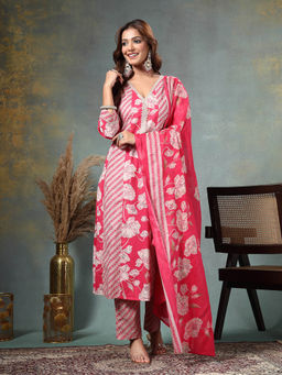Yufta - Pink Floral Print Anarkali Silk Blend Kalidaar Kurta With Trouser & Dupatta