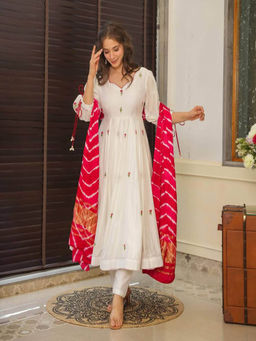 BLACK SCISSOR - Womens Embroidered Chanderi Silk Kurta With Pant & Dupatta