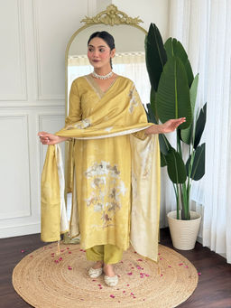 BLACK SCISSOR - Womens Yellow Embroidered Straight Kurta & Pant With Dupatta