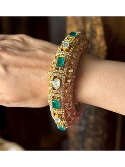 AMAARA JEWELS - Emerald Raj Green Bangle