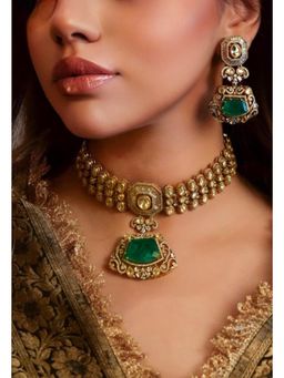 AMAARA JEWELS - Aurora Green Necklace with Earrings