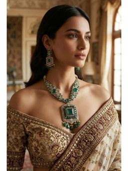 AMAARA JEWELS - Serene Verde Green Necklace with Earrings