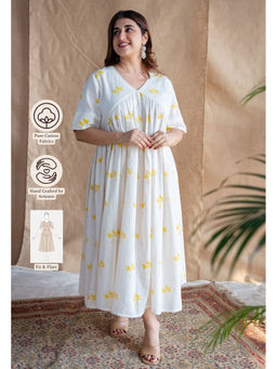 The Indian Ethnic Co. - Natural White A-Line Dabu Handblock Printed Slub Cotton Dress