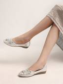 Silver color option, Currently selected