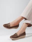 Brown color option, Currently selected