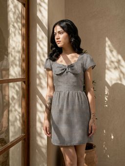 Oxolloxo - Women Black Check Printed V-Neck Slub Fabric Dress with Tie-Up Detail