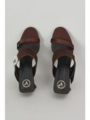 Brown color option