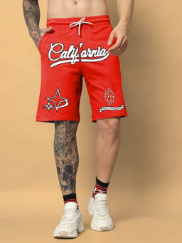 WEARDUDS - Men Red Drawstring Solid Shorts