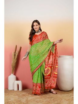Suha - Women Red Moss Crush Fabric Printed Work Saree with Unstitched Blouse