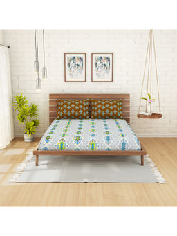 CORE Designed by SPACES - Omnia 144 Tc Brown Cotton 1 Queen Bedsheet With 2 Pillow Cover