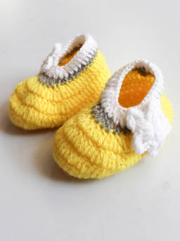 Woonie - Handmade Yellow Booties With Floral Appliques