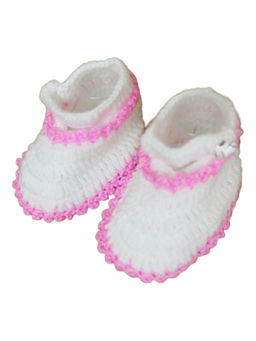 Woonie - Handmade Cream Booties With Baby Pink Lining