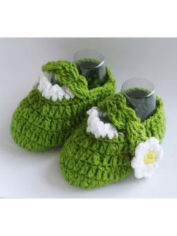 Woonie - Green Floral Handmade Woolen Booties