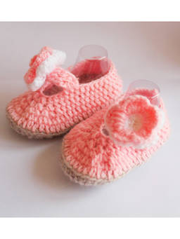 Woonie - Pink Flower Applique Handmade Woolen Booties For Kids