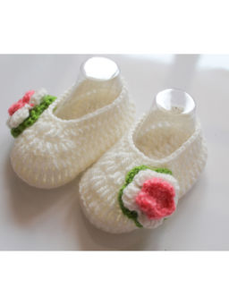 Woonie - Handmade Cream Booties With Floral Applique