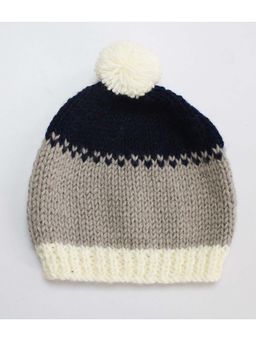 Woonie - Handmade Grey and Black PomPom Cap