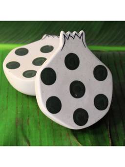 TheYUGO - White Pomegranate Polka Salt & Pepper Shaker Set