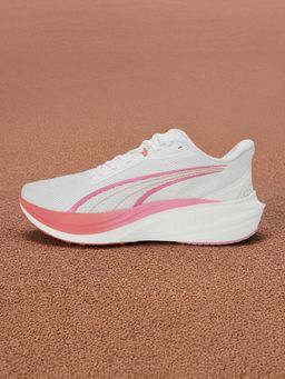 Puma - Darter Pro Fade Res Women White Running Shoes