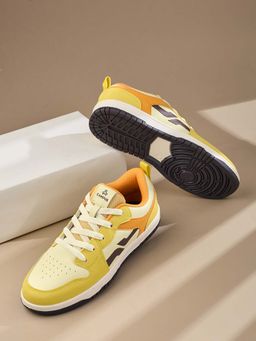 Campus - CRUVO Men Yellow Sneakers