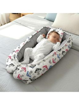 StarAndDaisy - Multi-Color Printed Sleeping Bed with Pillow