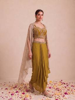 Autumnlane - Yellow Embellished/Sequined Sweetheart Crop Top Skirt & Cape