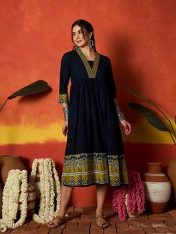 Stylum - Blue Printed V-Neck Midi Dress