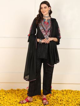 Vaamsi - Women Black Cotton Embroidered Straight Suit Kurta with Pant and Dupatta (Set of 3)