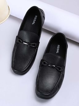 REGAL - Black Men Flexi Leather Buckled Loafers