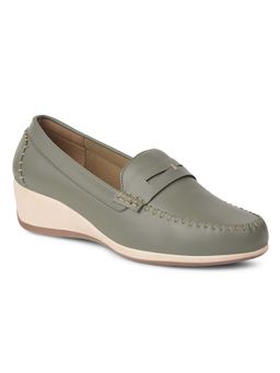 Bata - Stylish Women Loafers for Everyday Comfort and Elegance