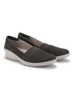 WOODS - Women D Olive Slip-On Ballerina