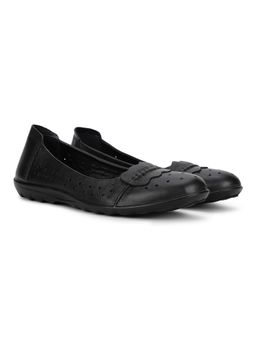 WOODLAND - Women Black Ballerina