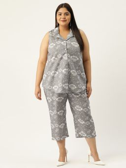 theRebelinme - Plus Size Women Grey Monotone Floral Print Collar Shirt With Capri (Set of 2)