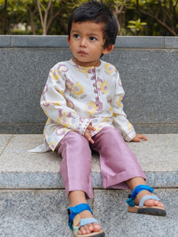 DULAAR - White Floral Straight Mid Waist Kurta & Pyjama