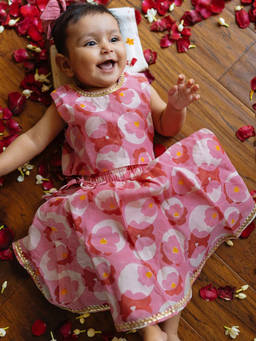 DULAAR - Pink Floral Flared Mid Waist Top & Lehenga
