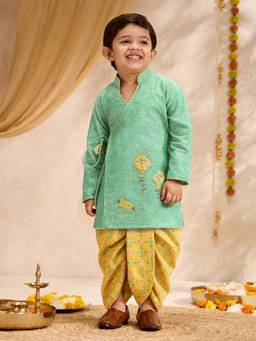 Vastramay - Green Embroidered Straight Mid Waist Kurta & Dhoti