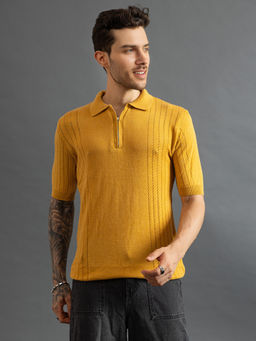 CHKOKKO - Men Mustard Pure Cotton Knitted Zipper Polo T-Shirt