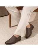 Brown color option